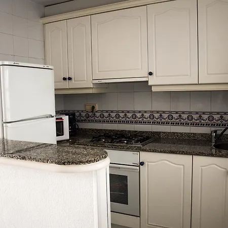 Apartamento 2-bedroom In 1 Minute Walk To The Beach *